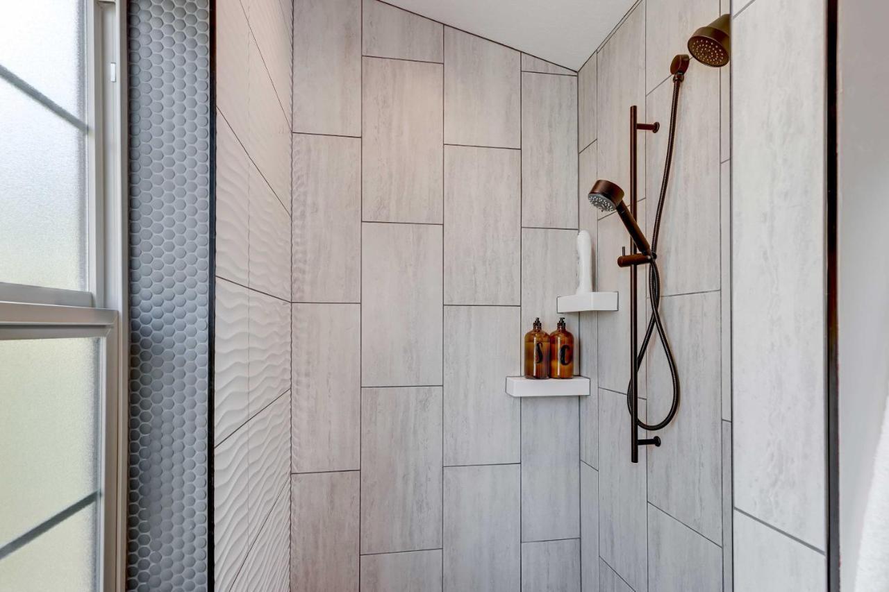 Stylish And Modern Boise Studio With Foothills Views! Bagian luar foto