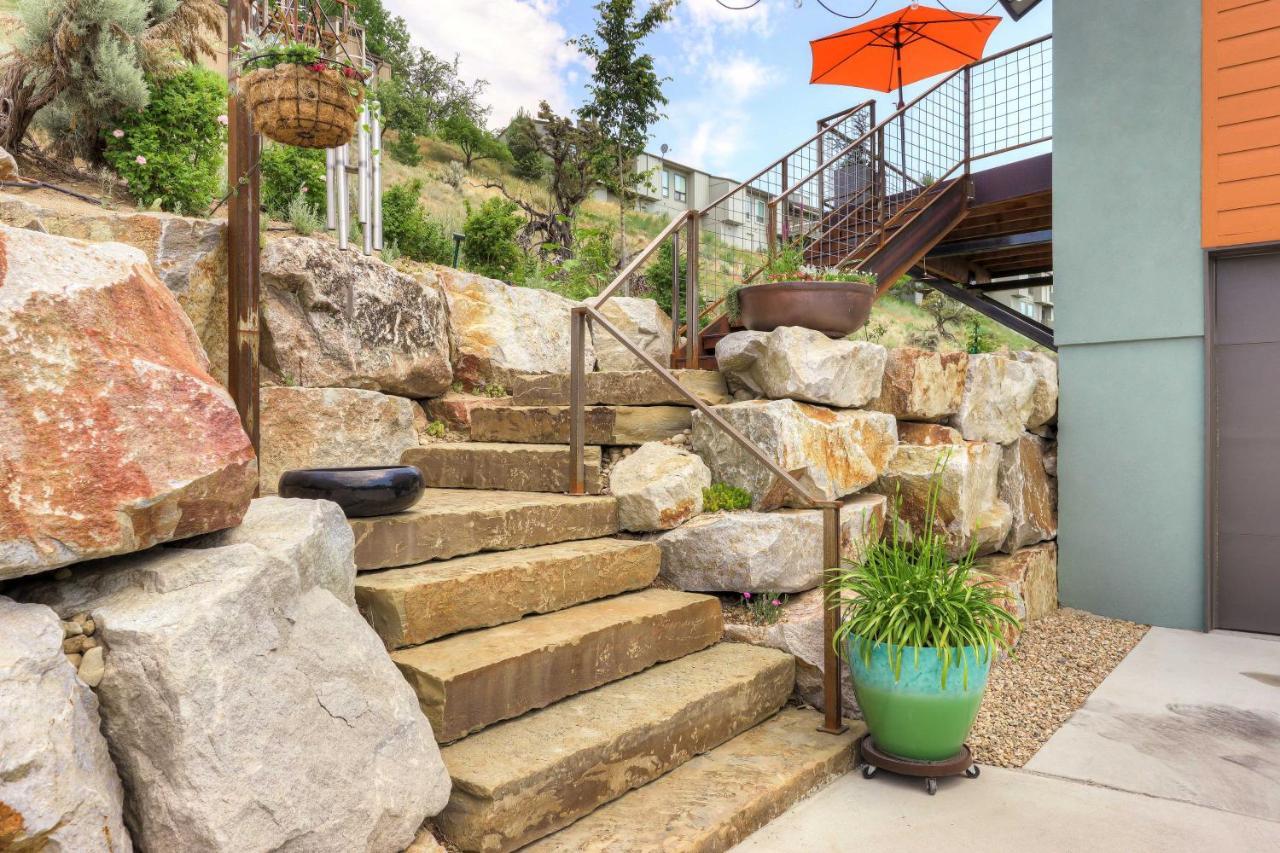 Stylish And Modern Boise Studio With Foothills Views! Bagian luar foto